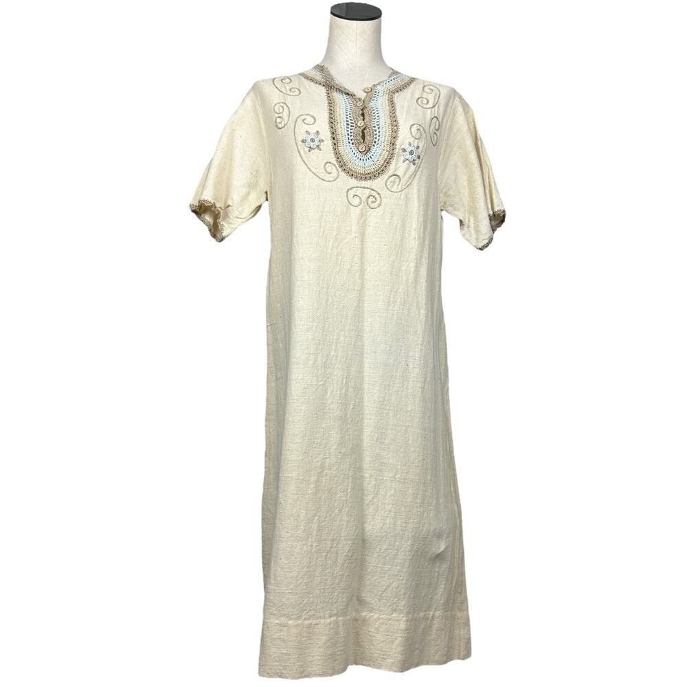 Vintage 70s Cream Canvas Blue Floral Crochet Embroidered Cap Sleeve Kaftan M